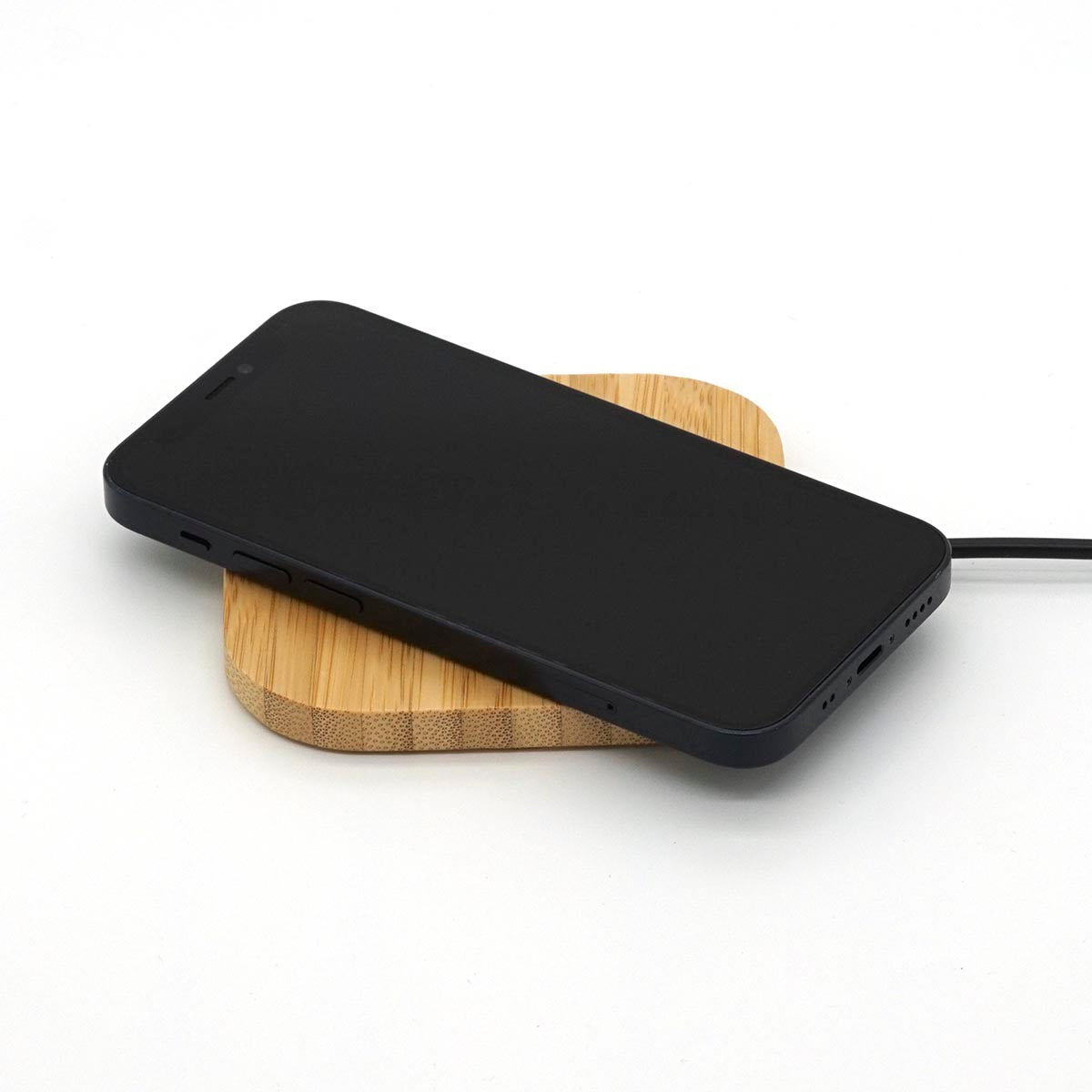 Bamboo charger for wireless charging of Qi compatible devices (wood)