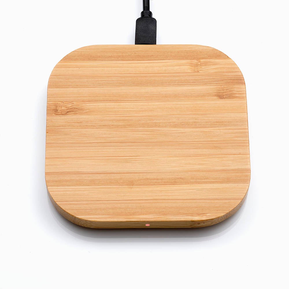 Bambus-Ladegerät für kabelloses Laden von Qi kompatiblen Geräten (Holz)